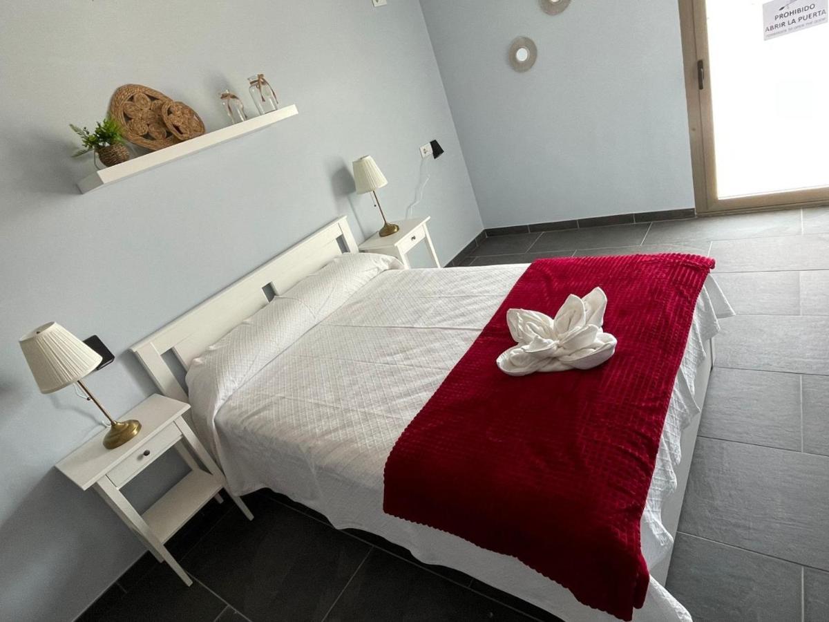 Hostel & Rooms O Albergue Da Meiga 帕德隆 外观 照片
