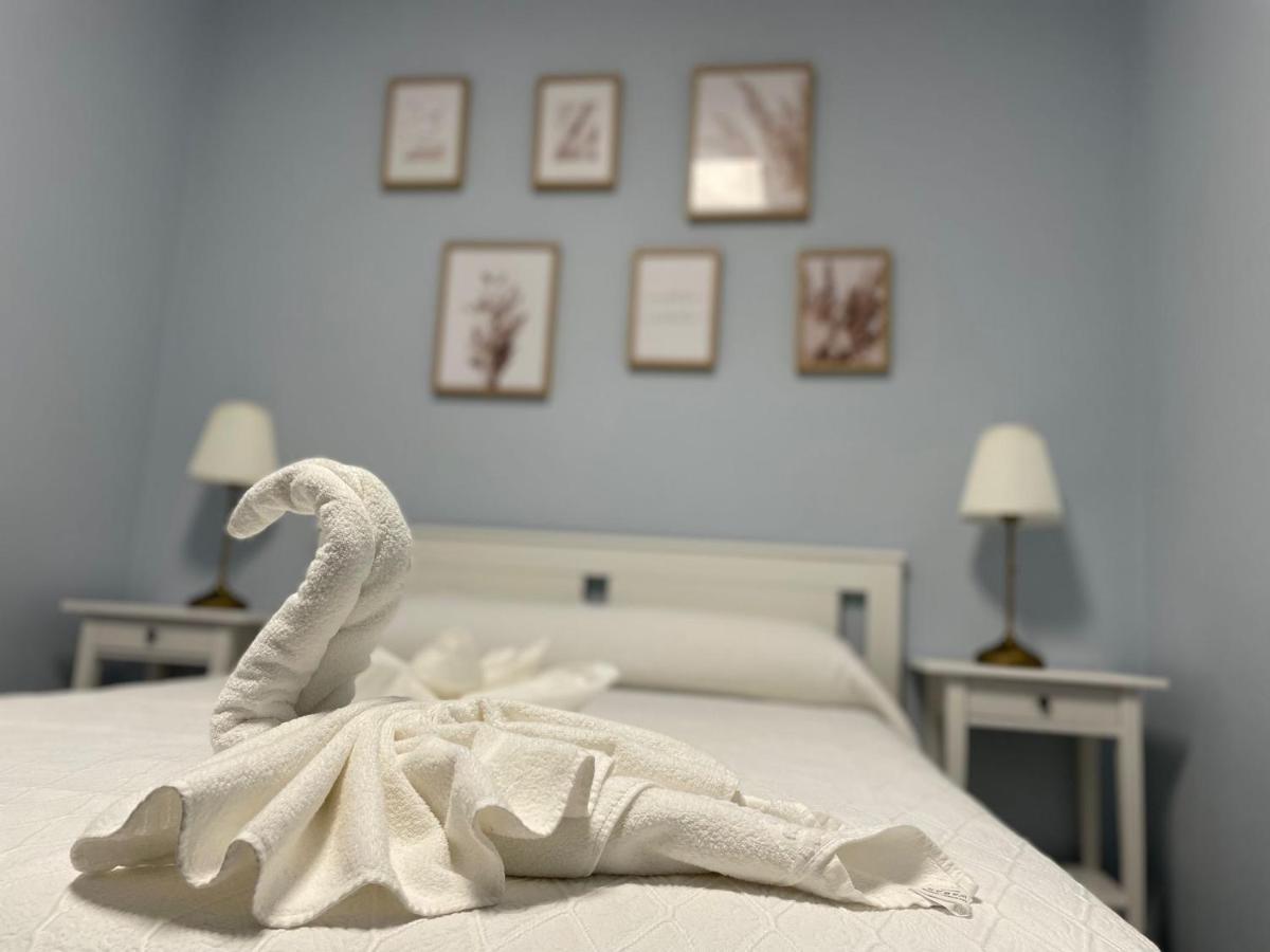 Hostel & Rooms O Albergue Da Meiga 帕德隆 外观 照片