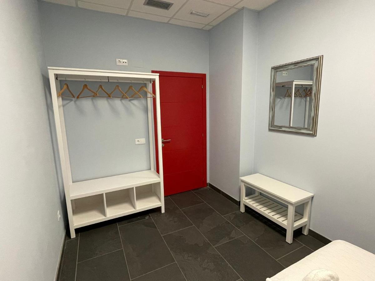 Hostel & Rooms O Albergue Da Meiga 帕德隆 外观 照片