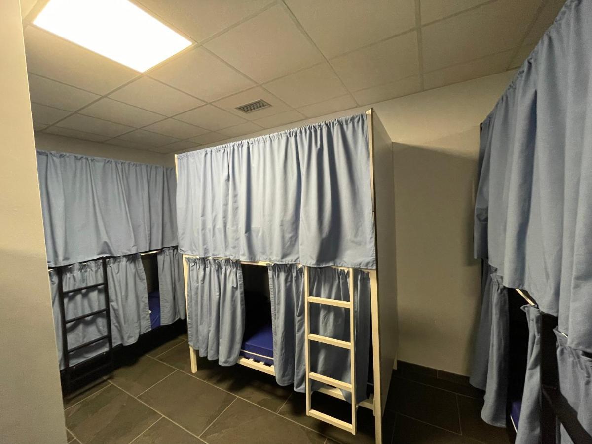 Hostel & Rooms O Albergue Da Meiga 帕德隆 外观 照片
